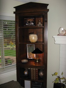 Corner Bookshelf Alder     